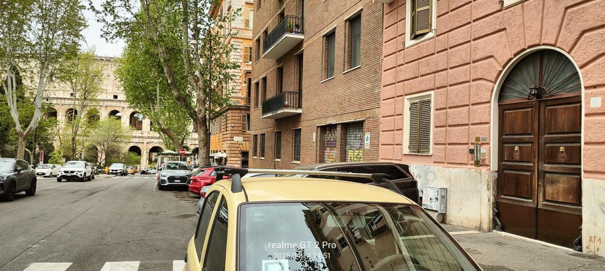 Casa Vacanza Colosseo Whole Holiday Home Apartment Da Pamino & Priscilla Roma Exterior foto